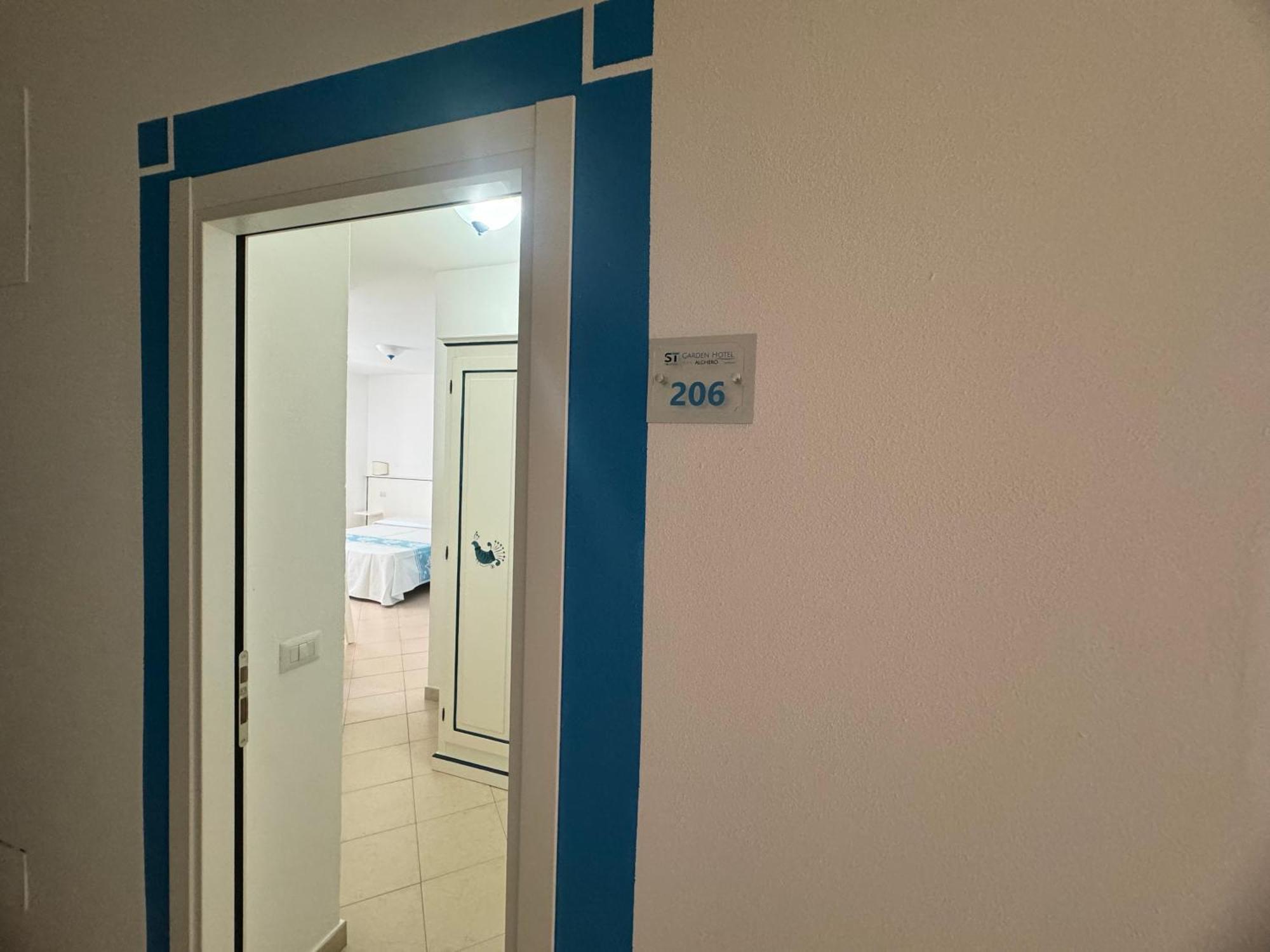 Garden Hotel Alghero フェルティリア エクステリア 写真