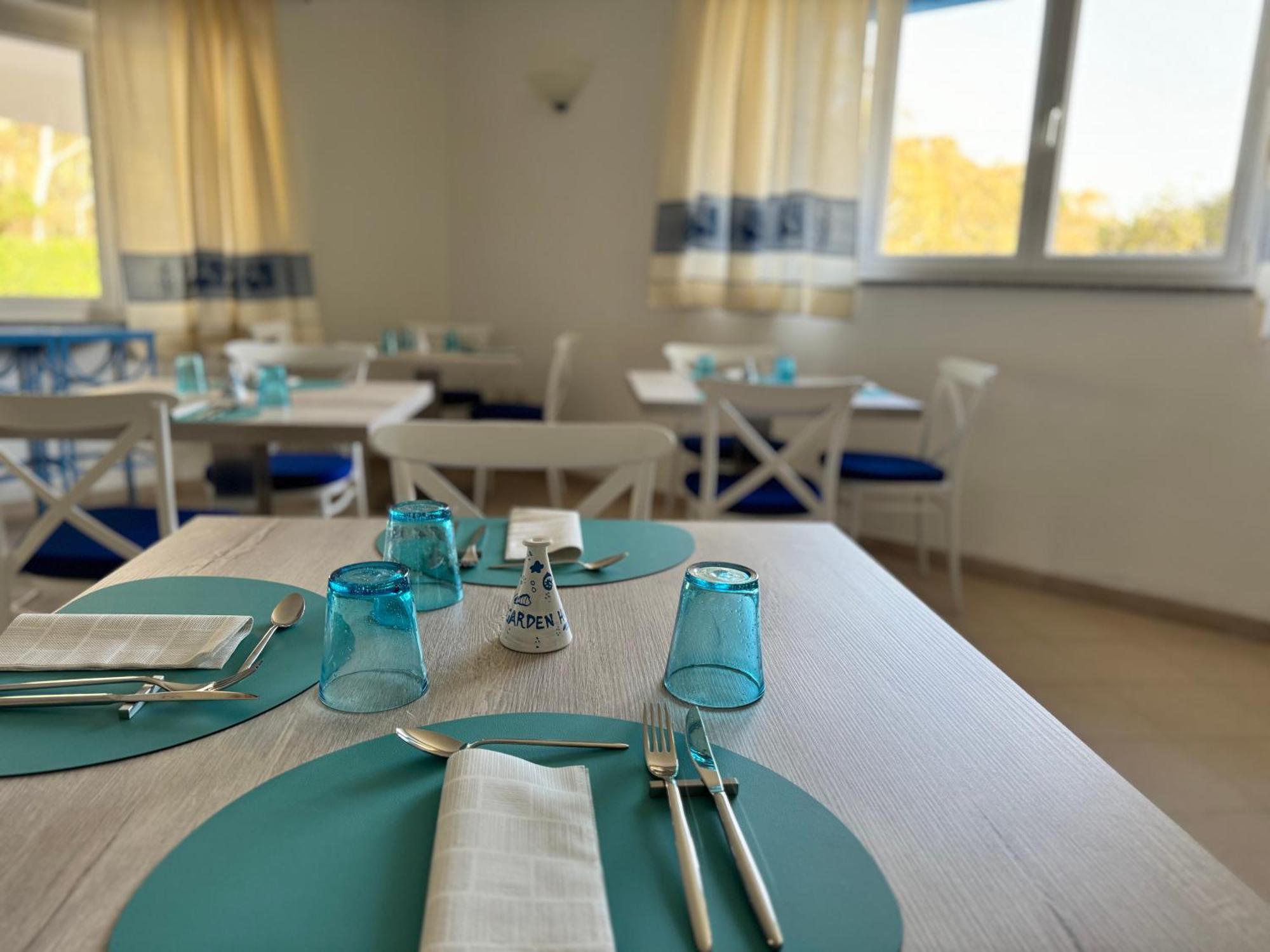 Garden Hotel Alghero フェルティリア エクステリア 写真